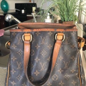 Louis Vuitton Purse Authentic
